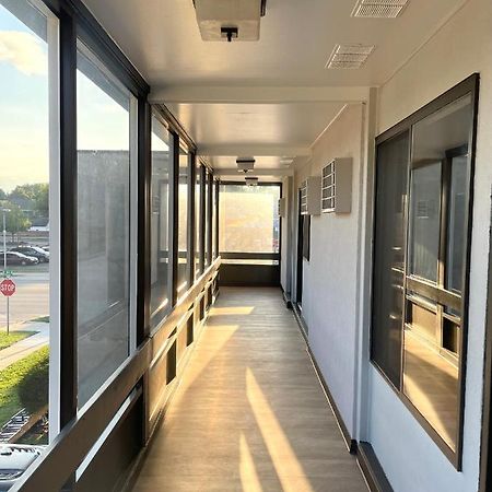 Downtown Inn Рочестер Экстерьер фото