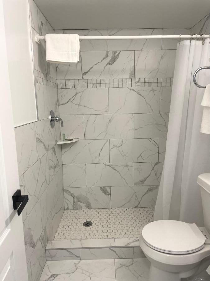 Downtown Inn Рочестер Экстерьер фото
