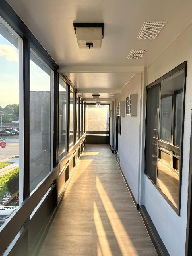 Downtown Inn Рочестер Экстерьер фото